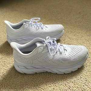 HOKA ONE ONE Men's Clifton 7 Running Shoes